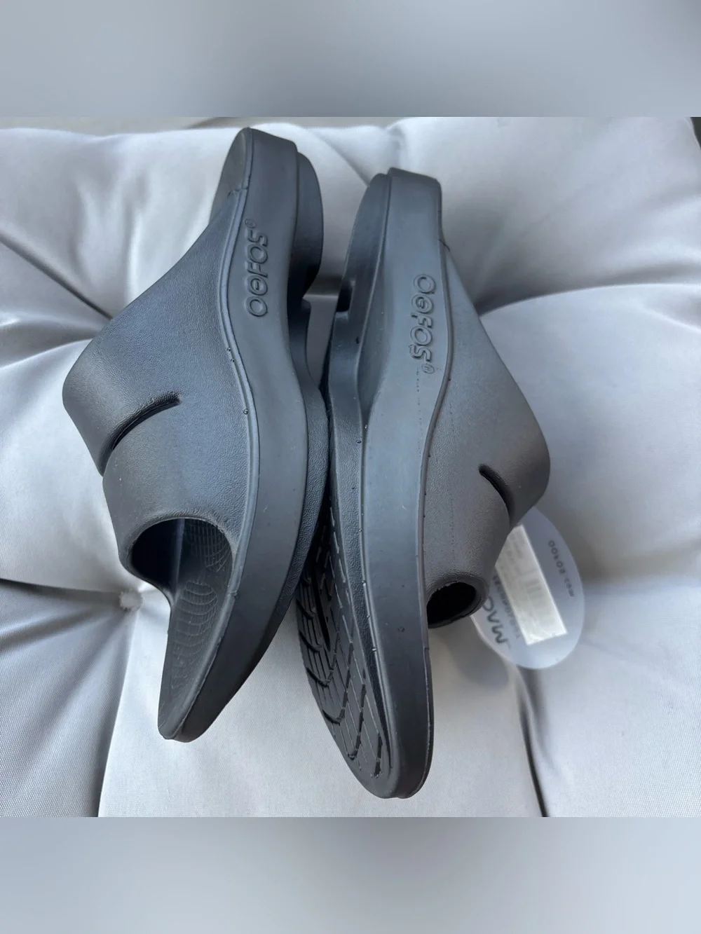OOFOS OOAHH Slides Black Size 9 Mens Or 11 Woman’s